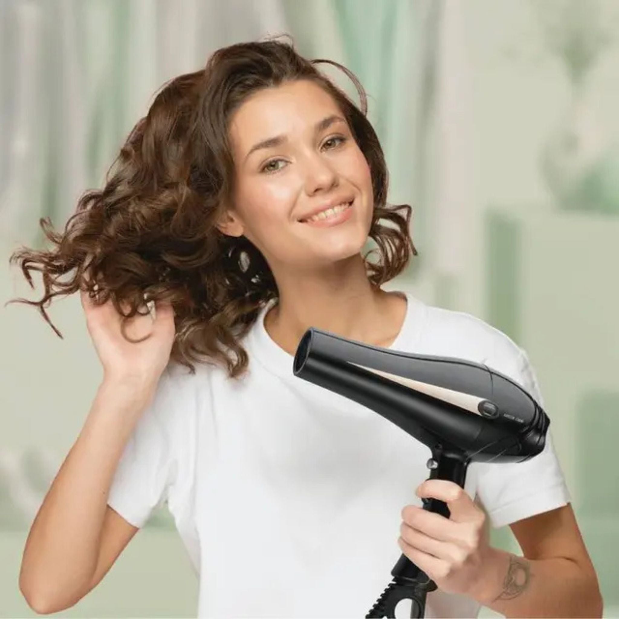 Green Lion Professional Hair Dryer, 2000W Rated Power, 28-69°C Temperature, Precision Concentrator, Removable Air Inlet - Black