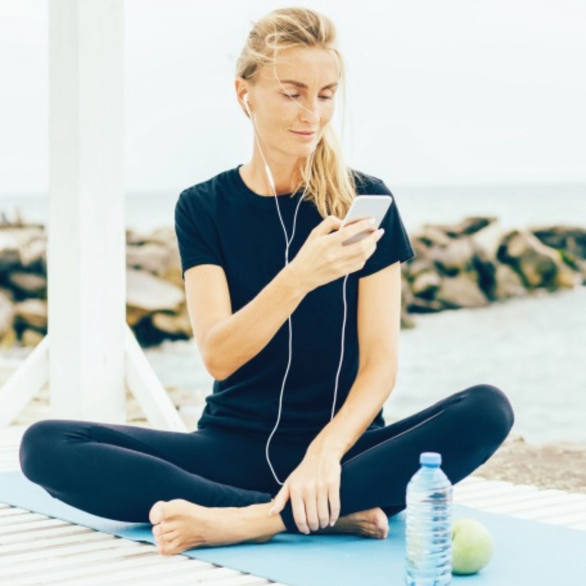 Porodo Soundtec Stereo Earphones with Type-C Connector, High-Clarify Microphone, ABS Material, 120 cm Tangle Free Cable - White