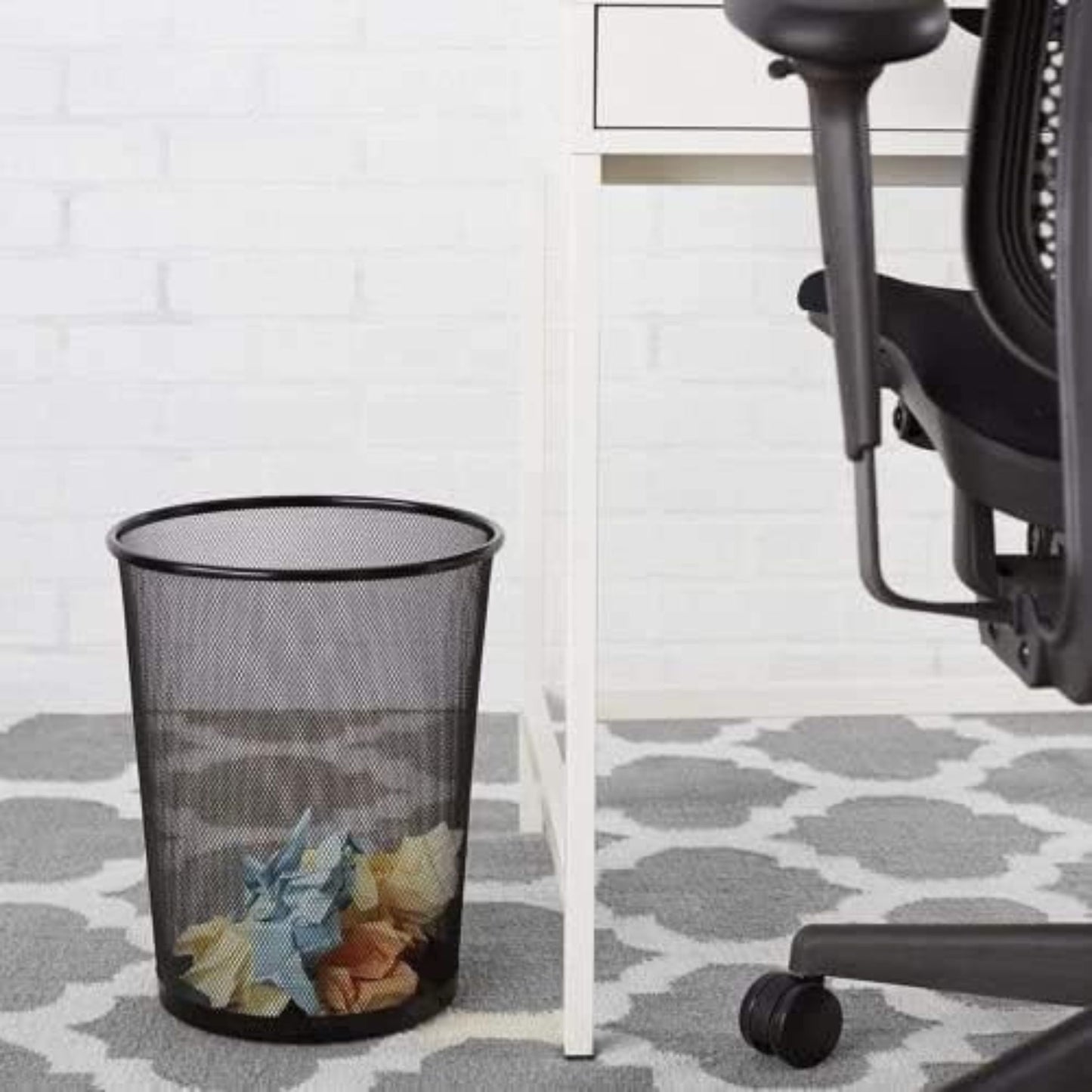 Henlee Metal Mesh Wastebasket Trash Can Simplicity Dustbin Household Cleaning Tools Black,Medium