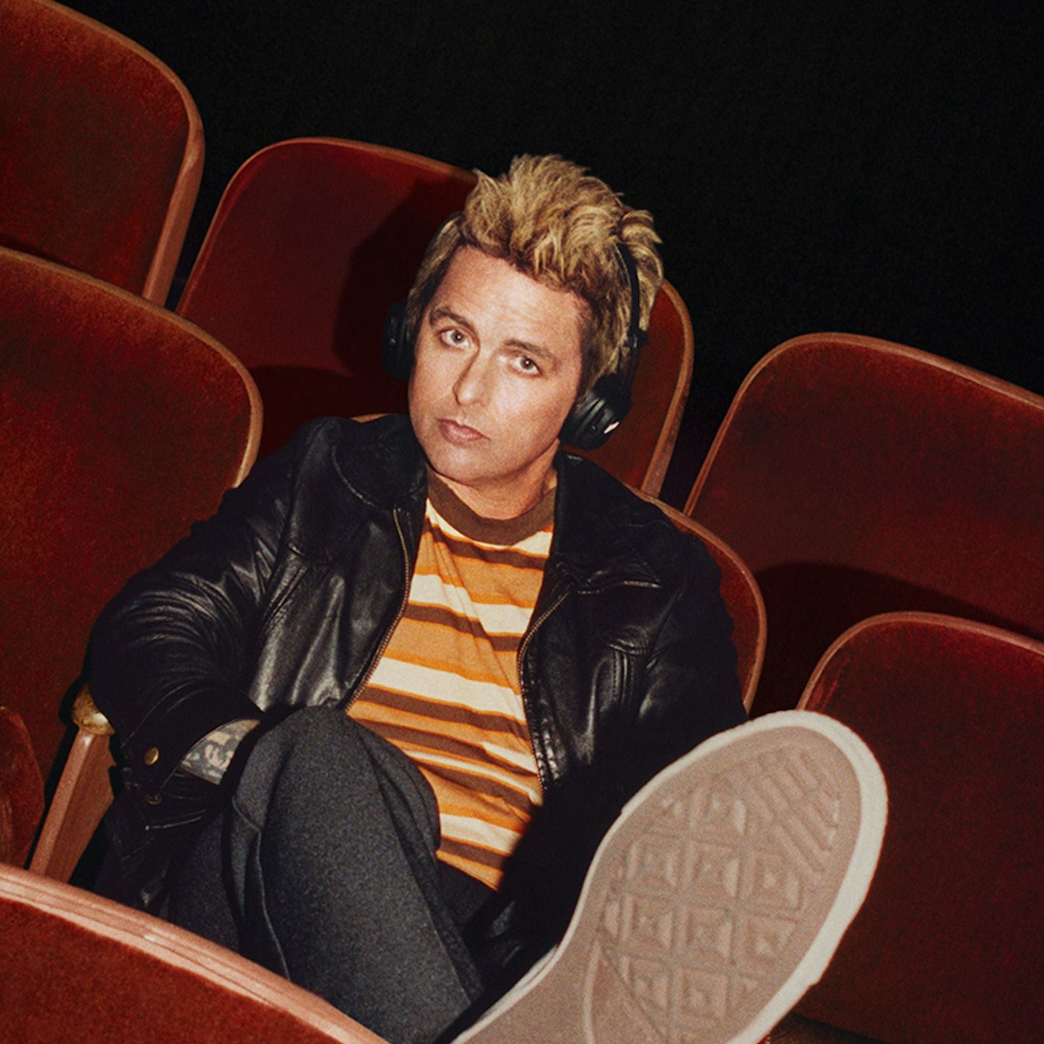 Marshall Major V Wireless On-Ear Headphones with Rugged & Foldable Design, Wireless Charging, 3 Hours Charging Time, Customizable M-Button, Bluetooth Version 5.3, Up to 100 Hours Play Time - Black