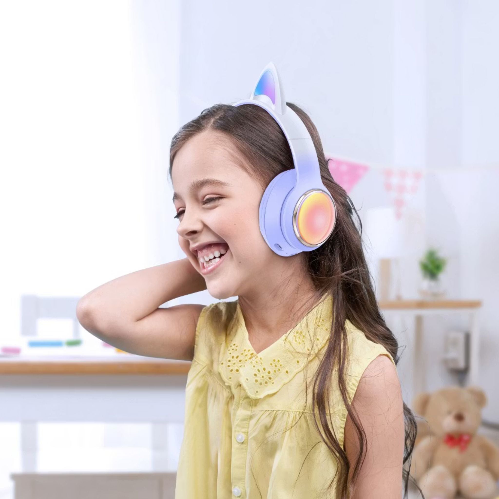 Green Lion GL-400 Kids Wireless Headphones with Light Effect & Flashing Modes, Up to 20 Hours Working Time, Bluetooth Version 5.3, Lightweight Design - Purple
