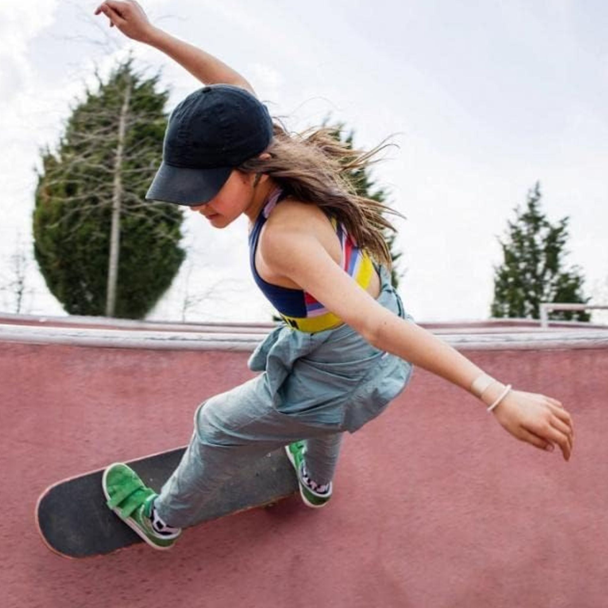 JBL Wave Flex True Wireless Earbuds, Deep Base Sound, Comfortable Fit, 32H Battery, Smart Ambient + Talkthru, Hands-Free Call, VoiceAware, Water and Dust Resistant - Black