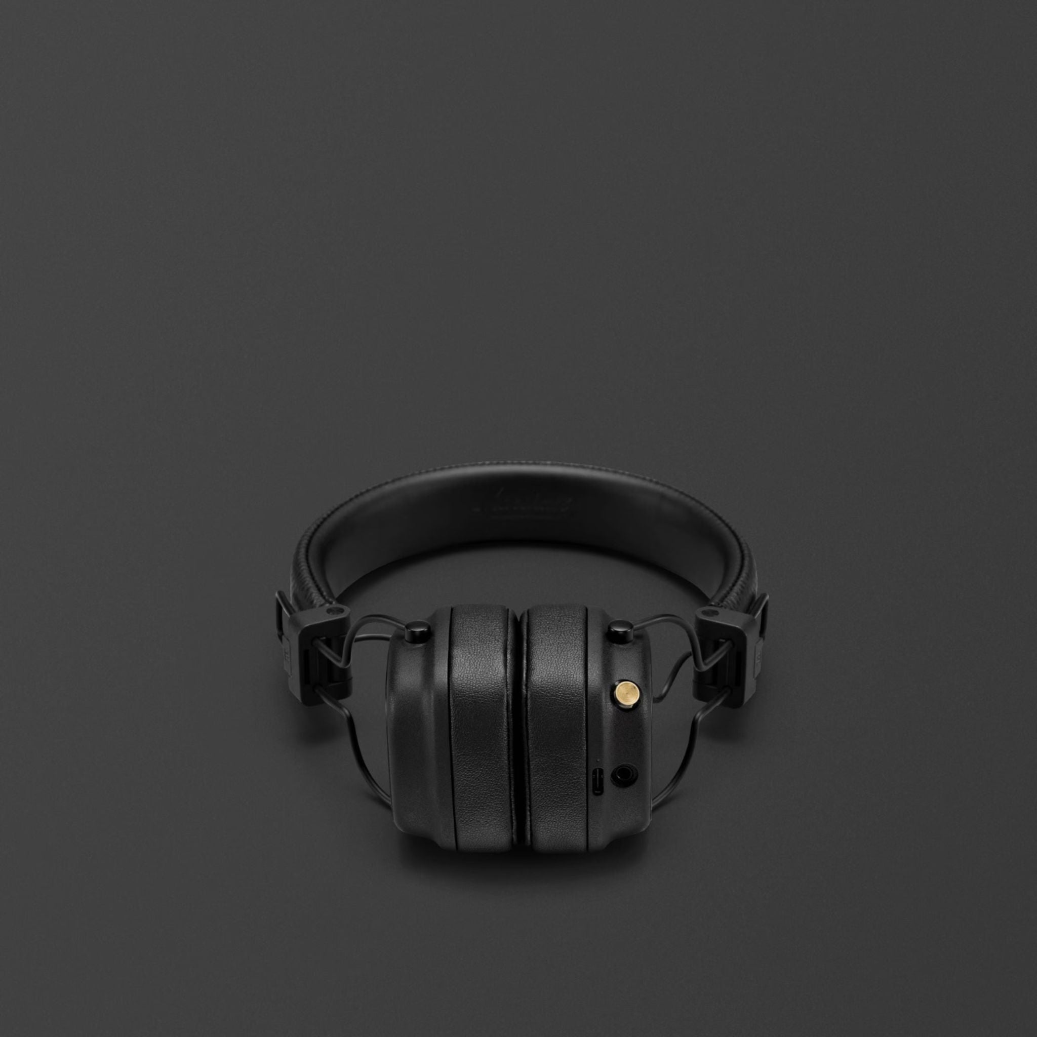 Marshall Major IV On-Ear Wireless Headphones, Foldable Design, 80 Hours of Wireless Play Time, Bluetooth Multipoint Connectivity, Fast & Wireless Charging, Bluetooth Version 5.0, 3 Hours Charging Time, 10 m Bluetooth Range - Black