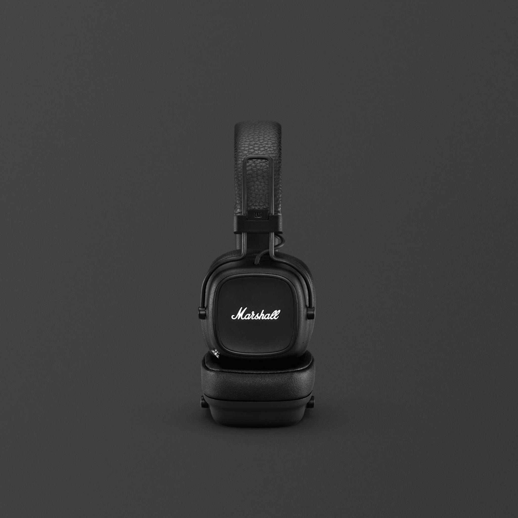 Marshall Major IV On-Ear Wireless Headphones, Foldable Design, 80 Hours of Wireless Play Time, Bluetooth Multipoint Connectivity, Fast & Wireless Charging, Bluetooth Version 5.0, 3 Hours Charging Time, 10 m Bluetooth Range - Black