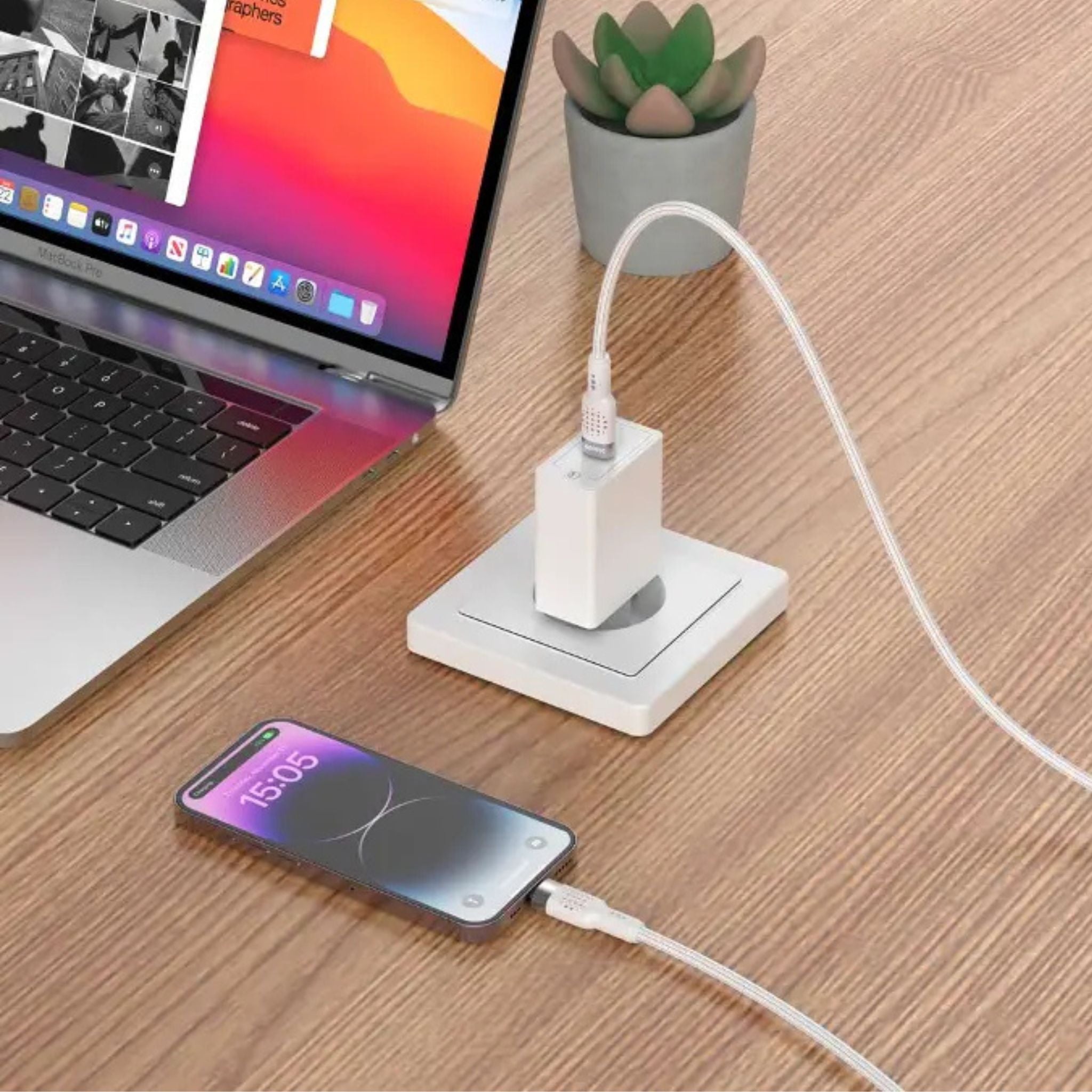 Porodo Aluminum Alloy Braided Cable Type-C to C 1.2m, PD 60W, 480Mbps Transfer Speed, more than 15000 Bends Life Span, Tangle Free - White