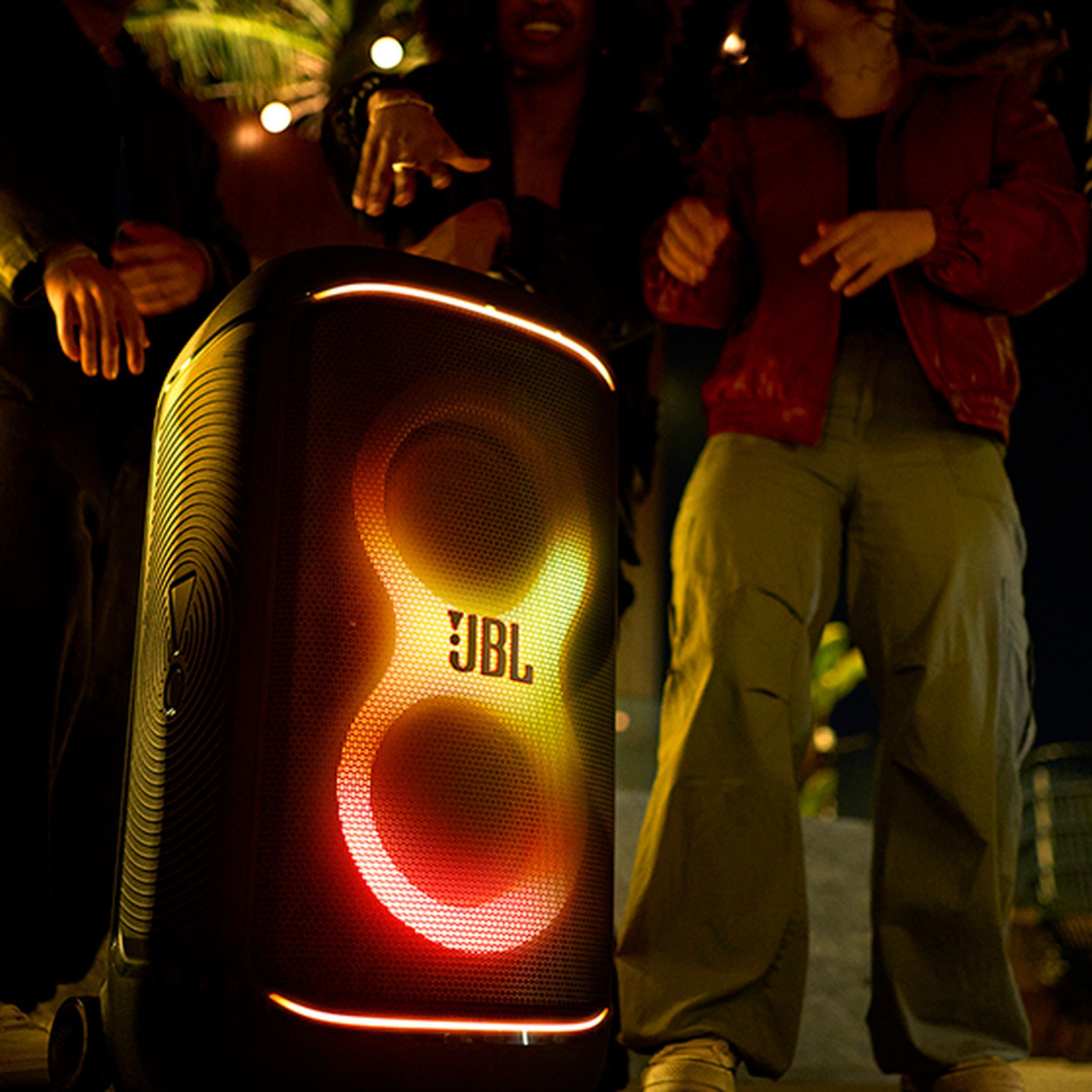 JBL PartyBox 520 Portable Bluetooth Speaker, 400W Output Power, 40 Hz-20 kHz Frequency Response, AI Sound Boost, Lightshow, Auracast Multi-Speaker Connection, IPX4 Splash Proof - Black