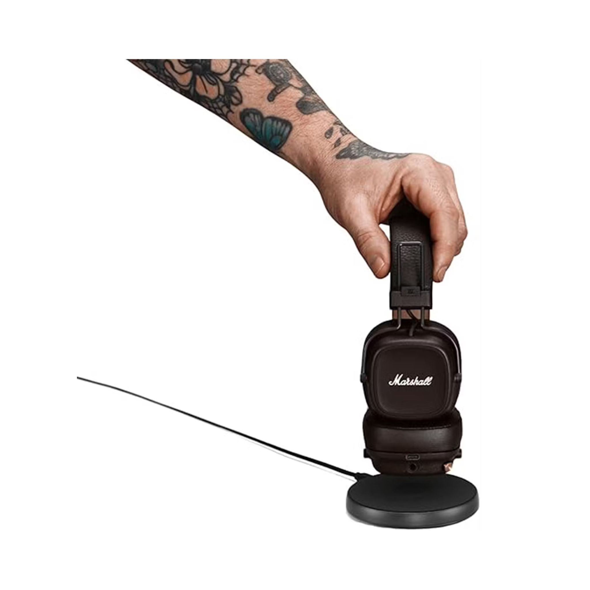 Marshall Major IV On-Ear Wireless Headphones, Foldable Design, 80 Hours of Wireless Play Time, Bluetooth Multipoint Connectivity, Fast & Wireless Charging, Bluetooth Version 5.0, 3 Hours Charging Time, 10 m Bluetooth Range - Brown