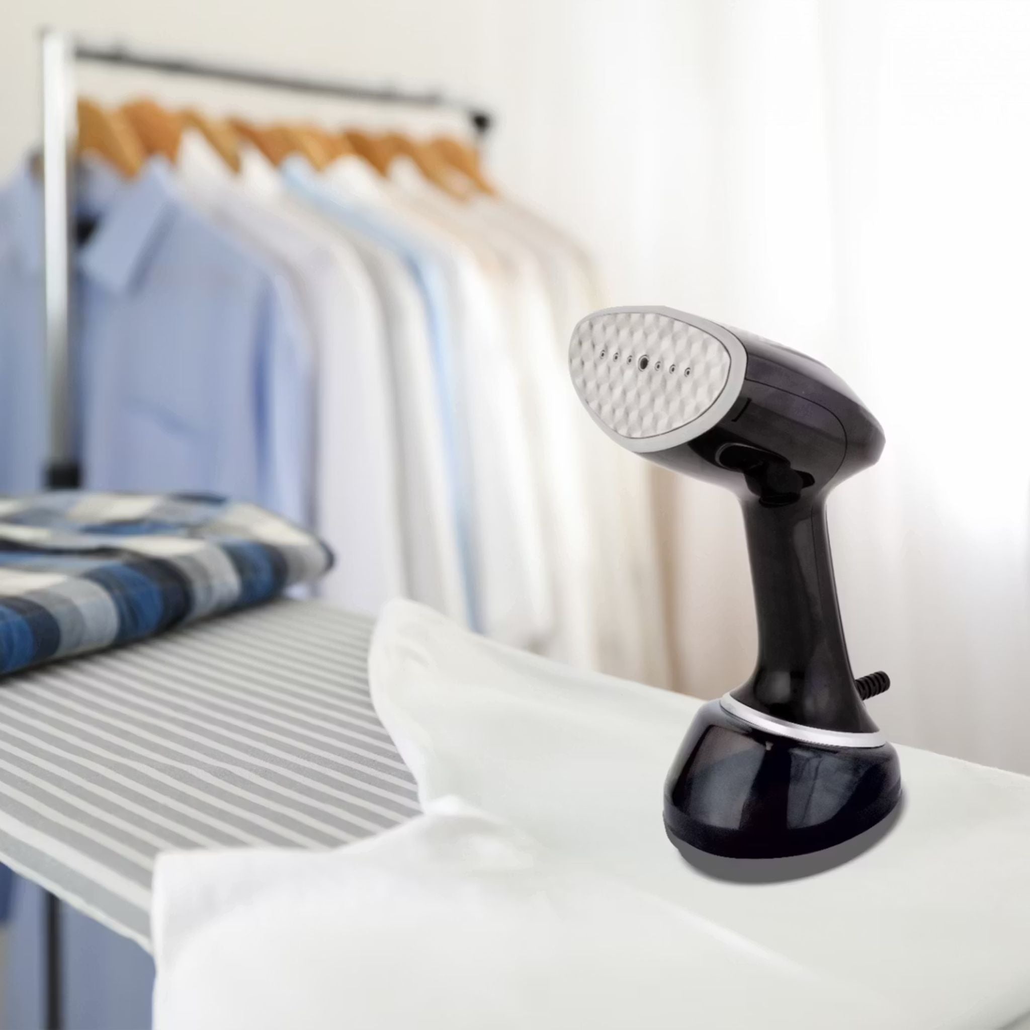 Porodo Lifestyle Handheld Garment Steamer, 360ml Water Tank Capacity, UK 3-Pin Plug Power Cord, 50-60Hz Rated Frequency, 1700W Rated Power, 230-240V Rated Voltage - Black