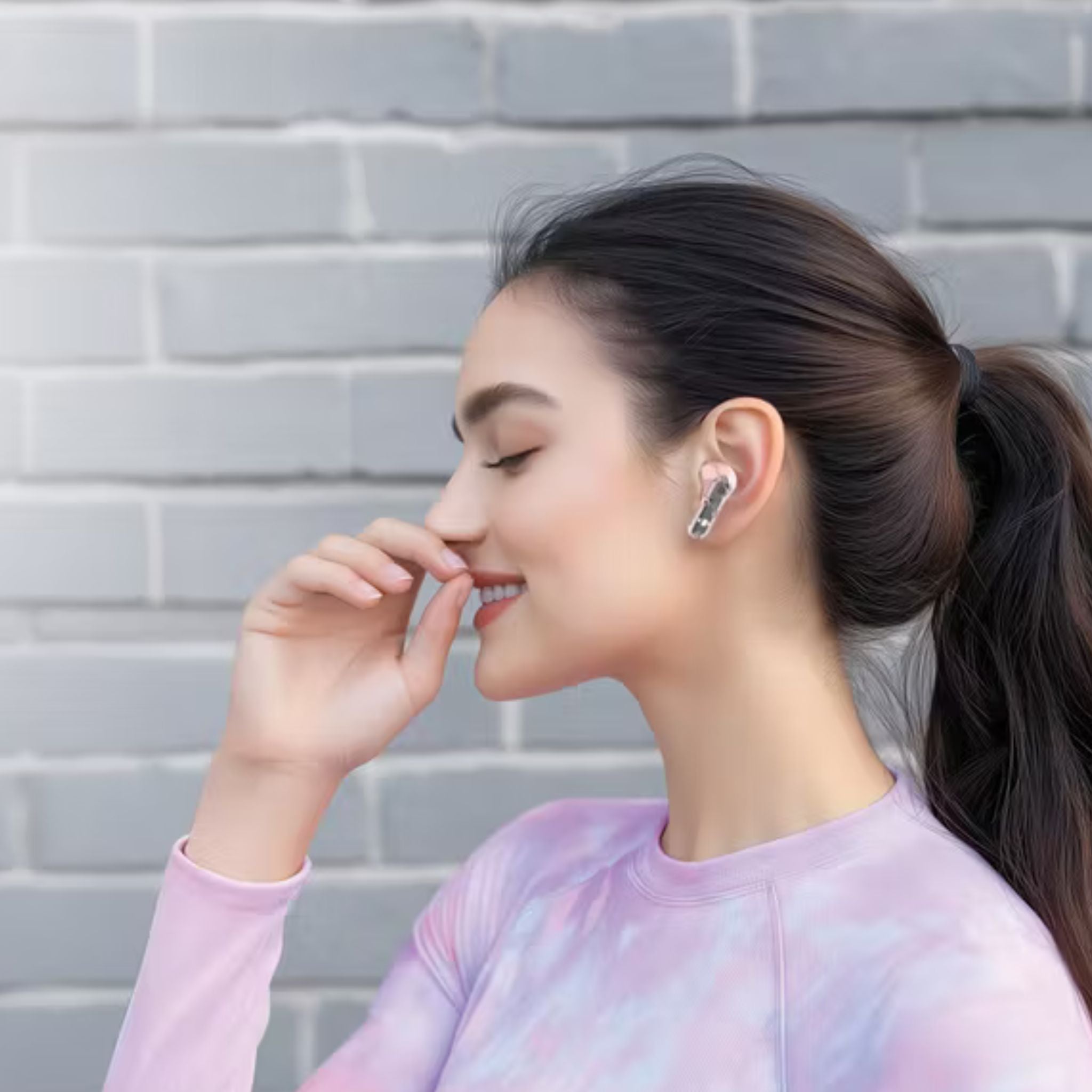 Porodo Soundtec Popwave True Wireless Earbuds with Up to 4 Hours of Playtime, 10m Transmission Distance, Bluetooth Version 5.4, 360° Omnidirectional Microphone - Pink