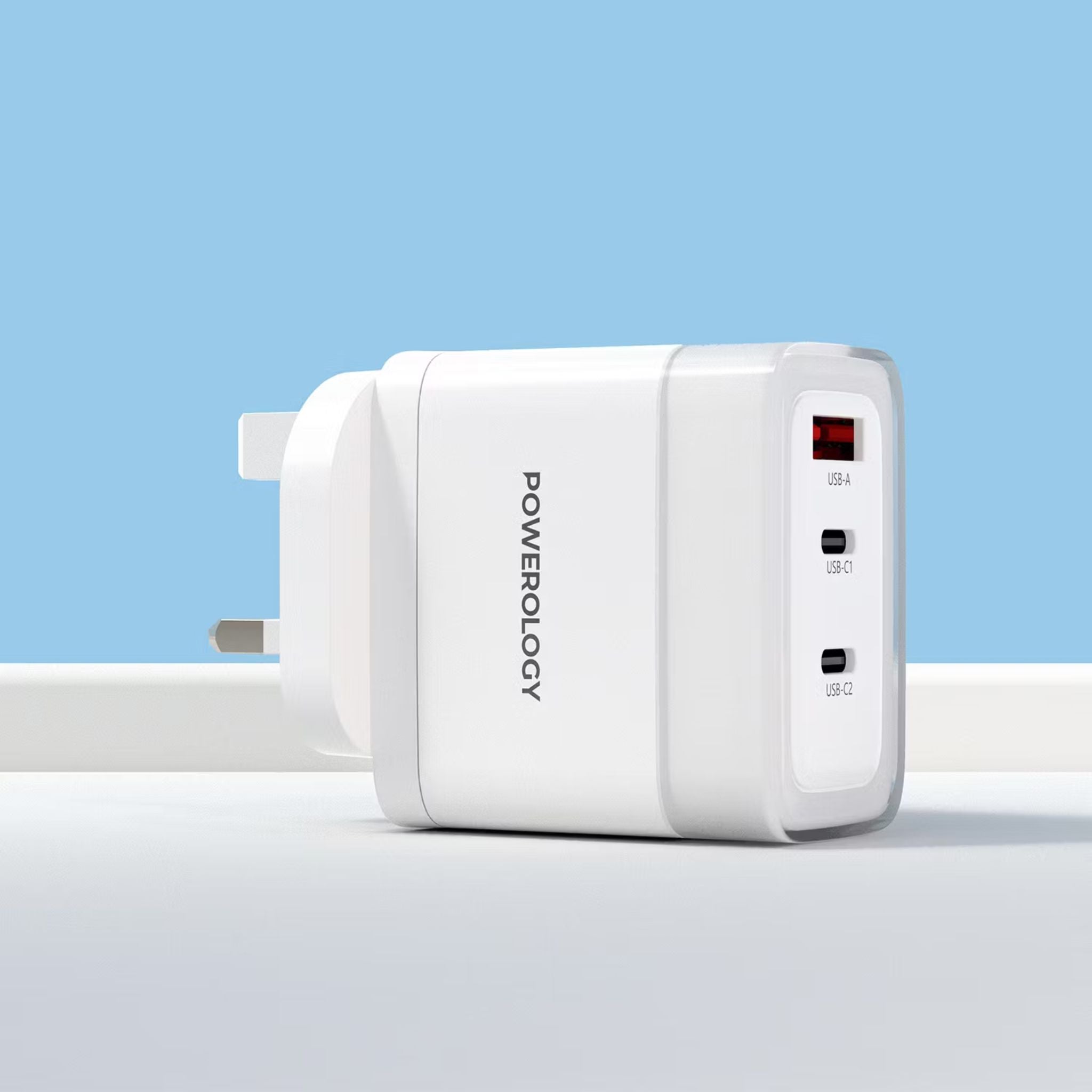 Powerology Lunex Series 3-Port Fast Charging Adapter with UK 3-Pin Power Plug, 65W PD USB-C Output, 22.5W QC USB-A Output, Multi-Device Charging, Powerful Laptop Charging, Universal Protocol Support - White