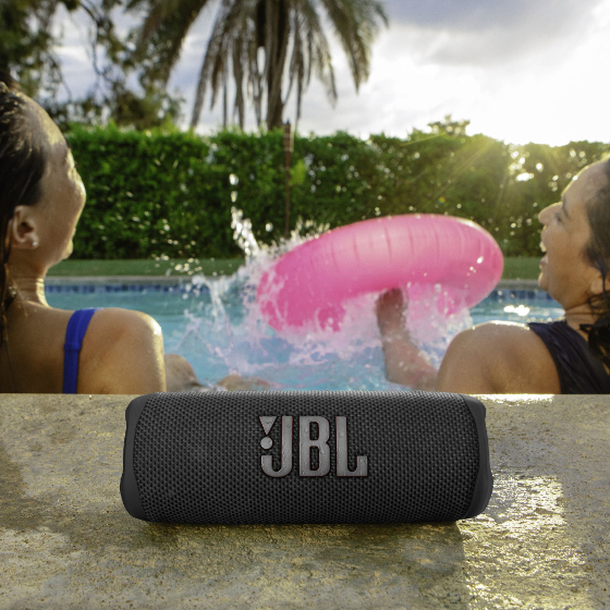 JBL Flip 6 Portable IP67 Waterproof Speaker with Bold Original Pro Sound, 2-Way Speaker, Powerful Sound and Deep Bass, 12 Hours Battery, Safe USB-C Charging Protection - Black